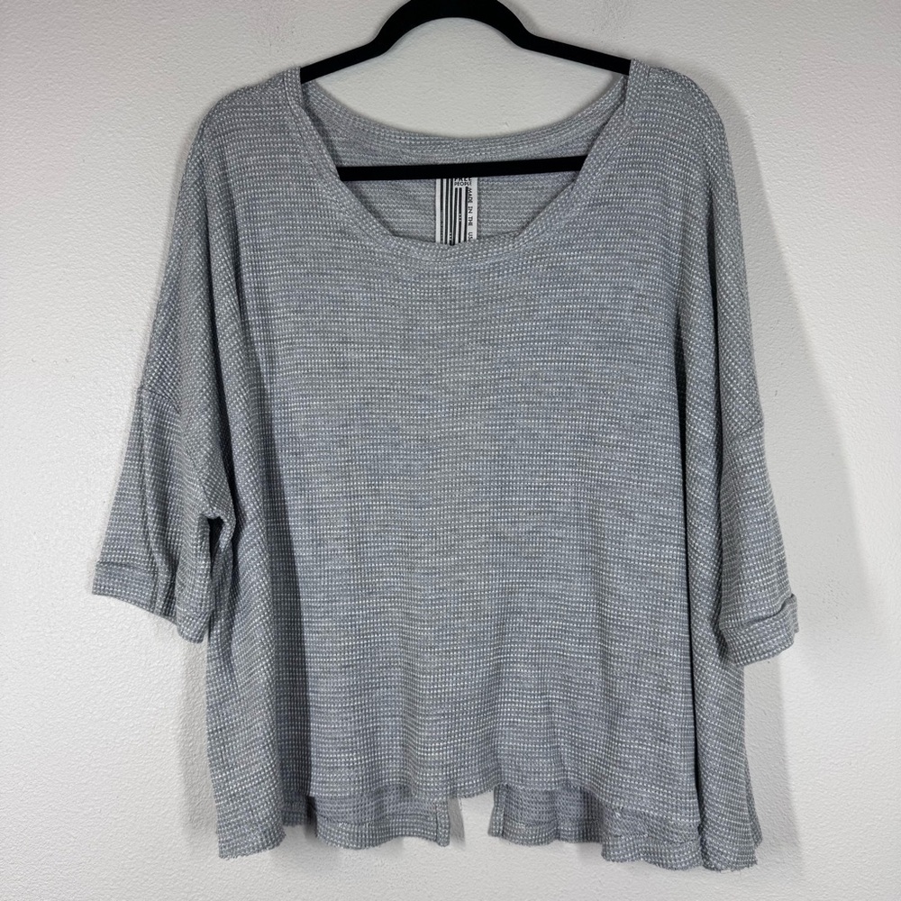We The Free People Gray Waffle Knit Split Back Top Dolman Shirt Women’s Small